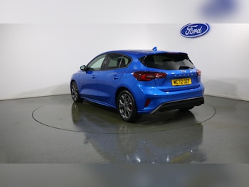 Used Ford Focus 2023 for sale - 78022278: Photo