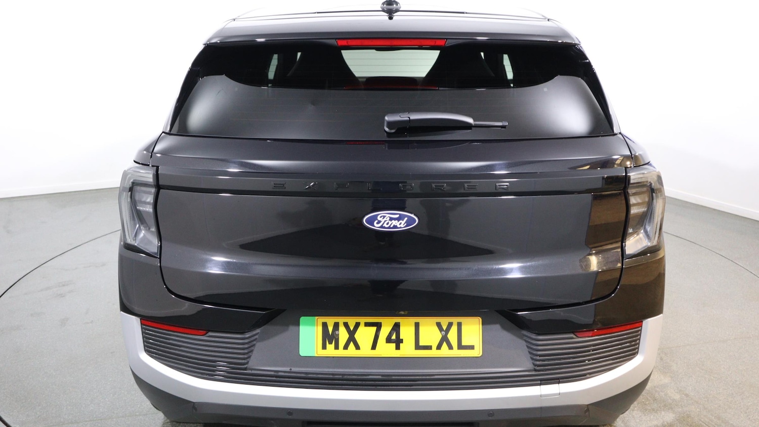 Used Ford Explorer 2024 for sale - 76818349: Photo 11