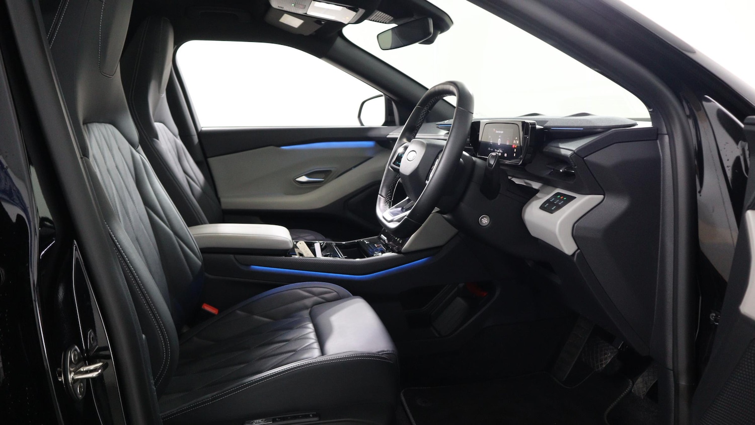 Used Ford Explorer 2024 for sale - 76818349: Photo 21