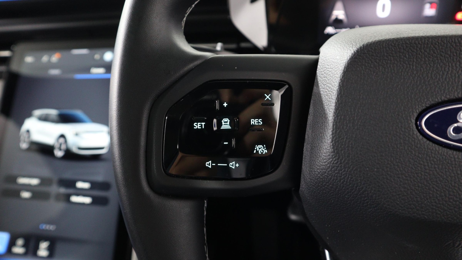 Used Ford Explorer 2024 for sale - 76818349: Photo 29