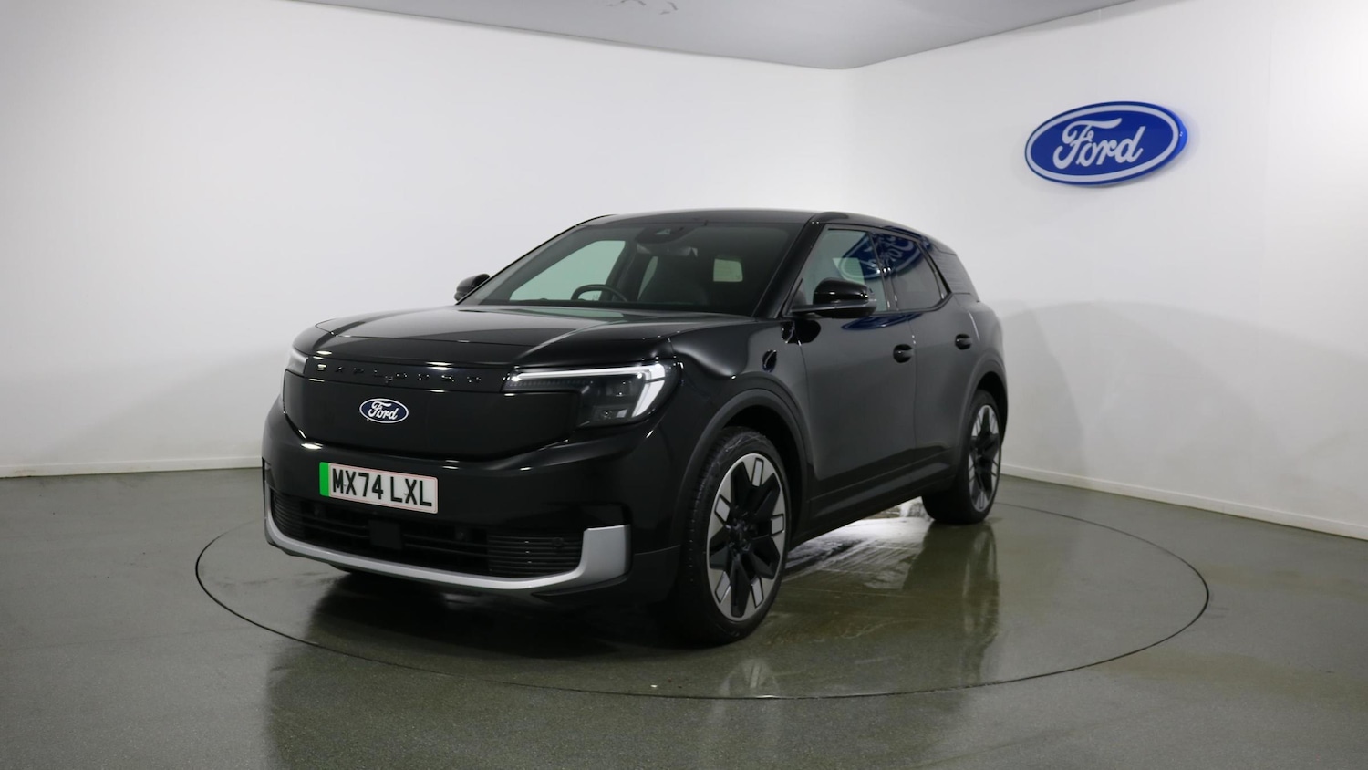 Used Ford Explorer 2024 for sale - 76818349: Photo 3