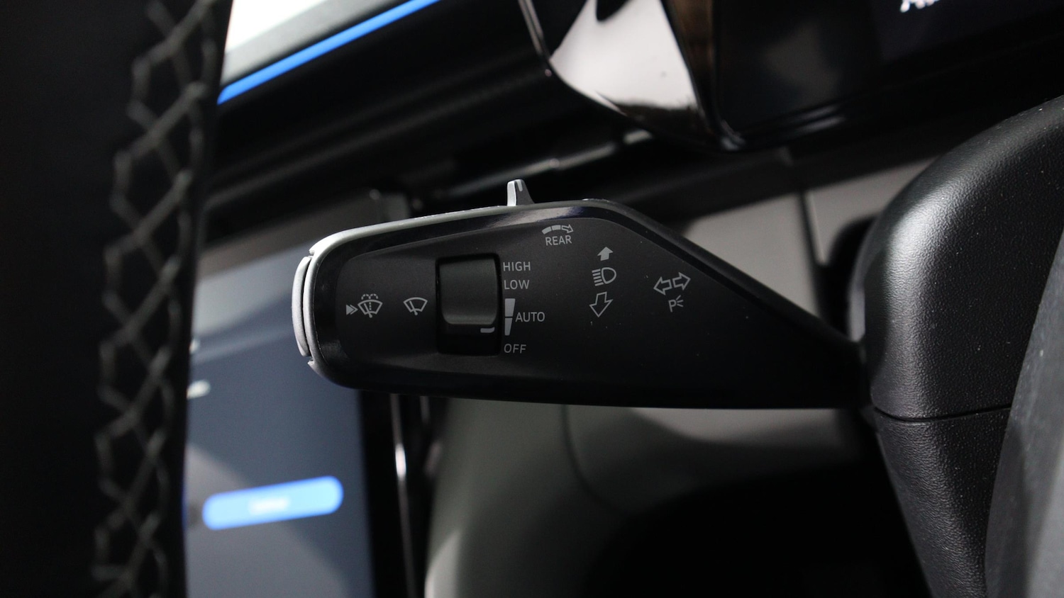 Used Ford Explorer 2024 for sale - 76818349: Photo 31