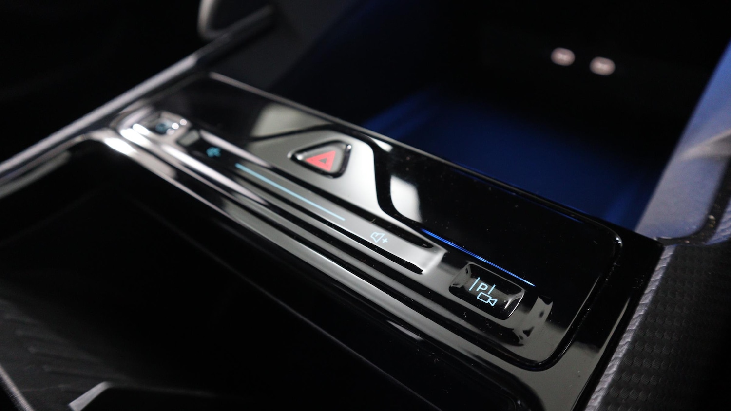 Used Ford Explorer 2024 for sale - 76818349: Photo 34