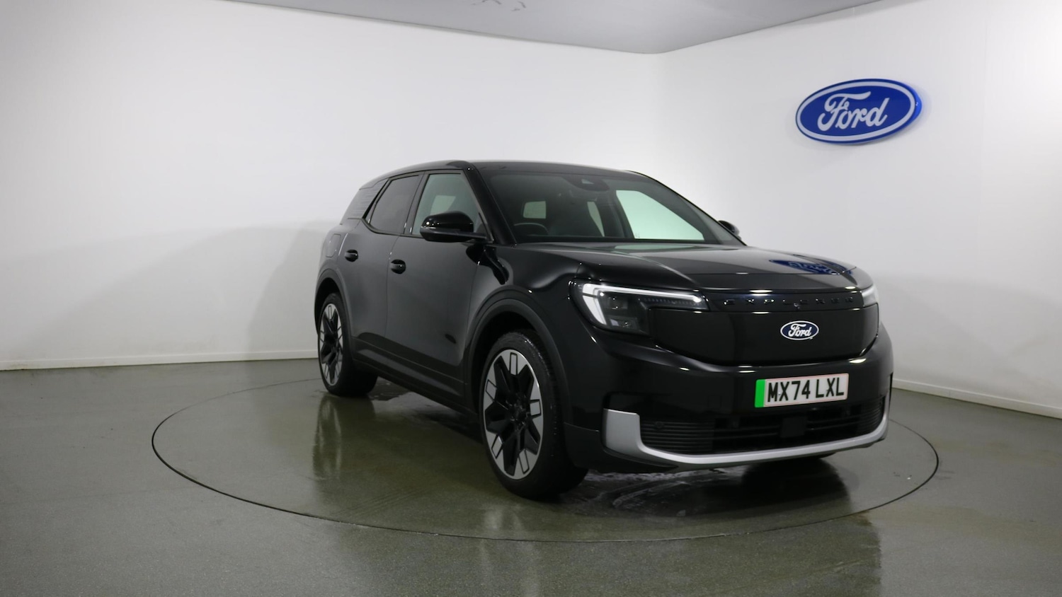 Used Ford Explorer 2024 for sale - 76818349: Photo 4