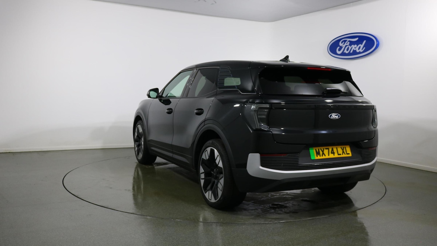 Used Ford Explorer 2024 for sale - 76818349: Photo 5