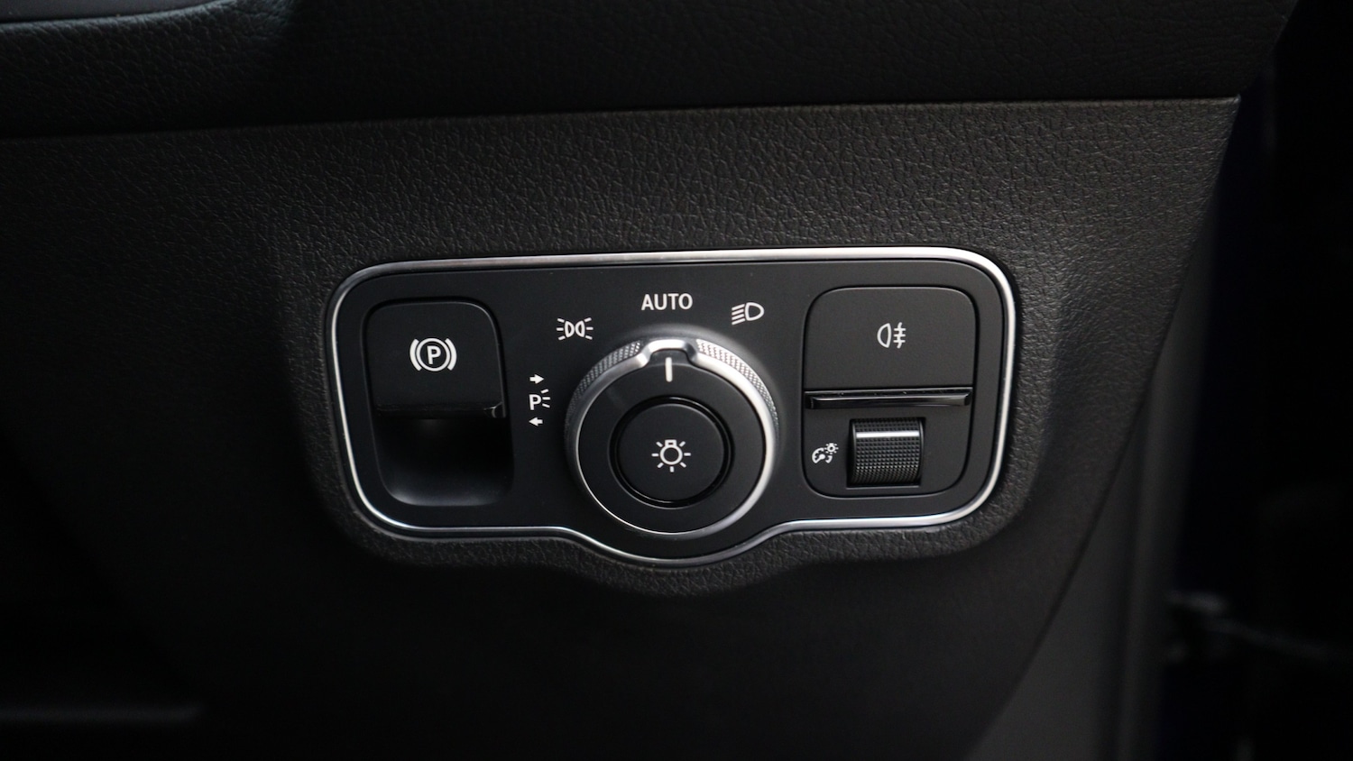 Used Mercedes-Benz GLB 2023 for sale - 76818407: Photo 37