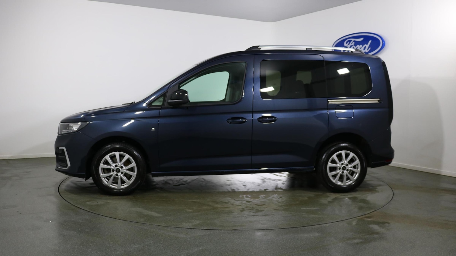 Used Ford Tourneo Connect 2022 for sale - 76818356: Photo 9