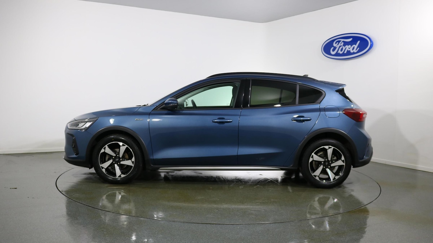 Used Ford Focus 2023 for sale - 76818348: Photo 9