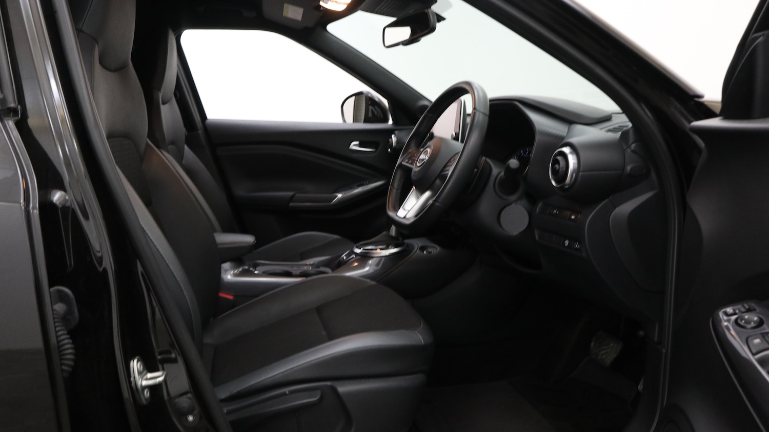 Used Nissan Juke 2022 for sale - 76818403: Photo 23