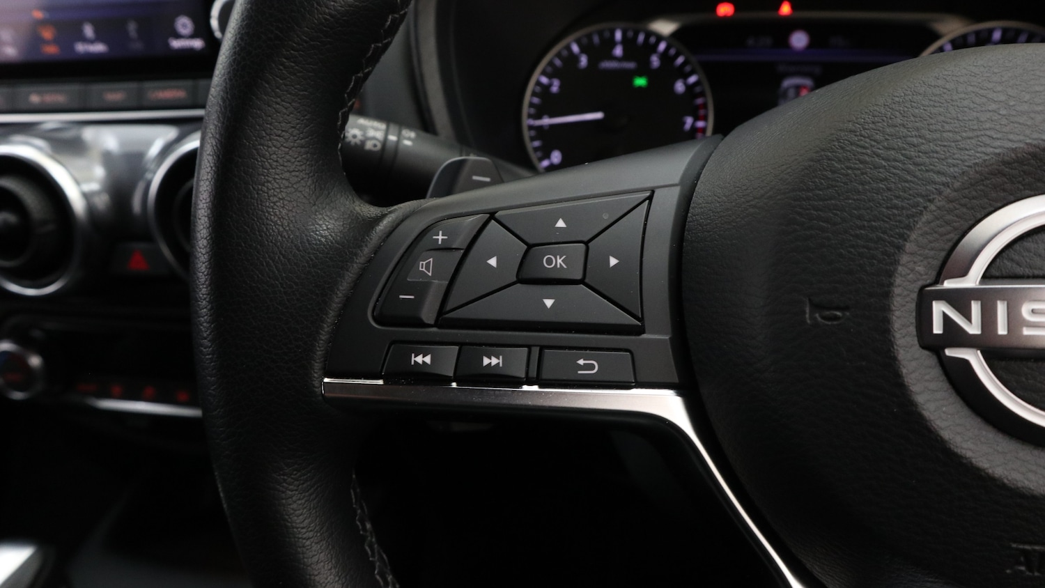 Used Nissan Juke 2022 for sale - 76818403: Photo 30