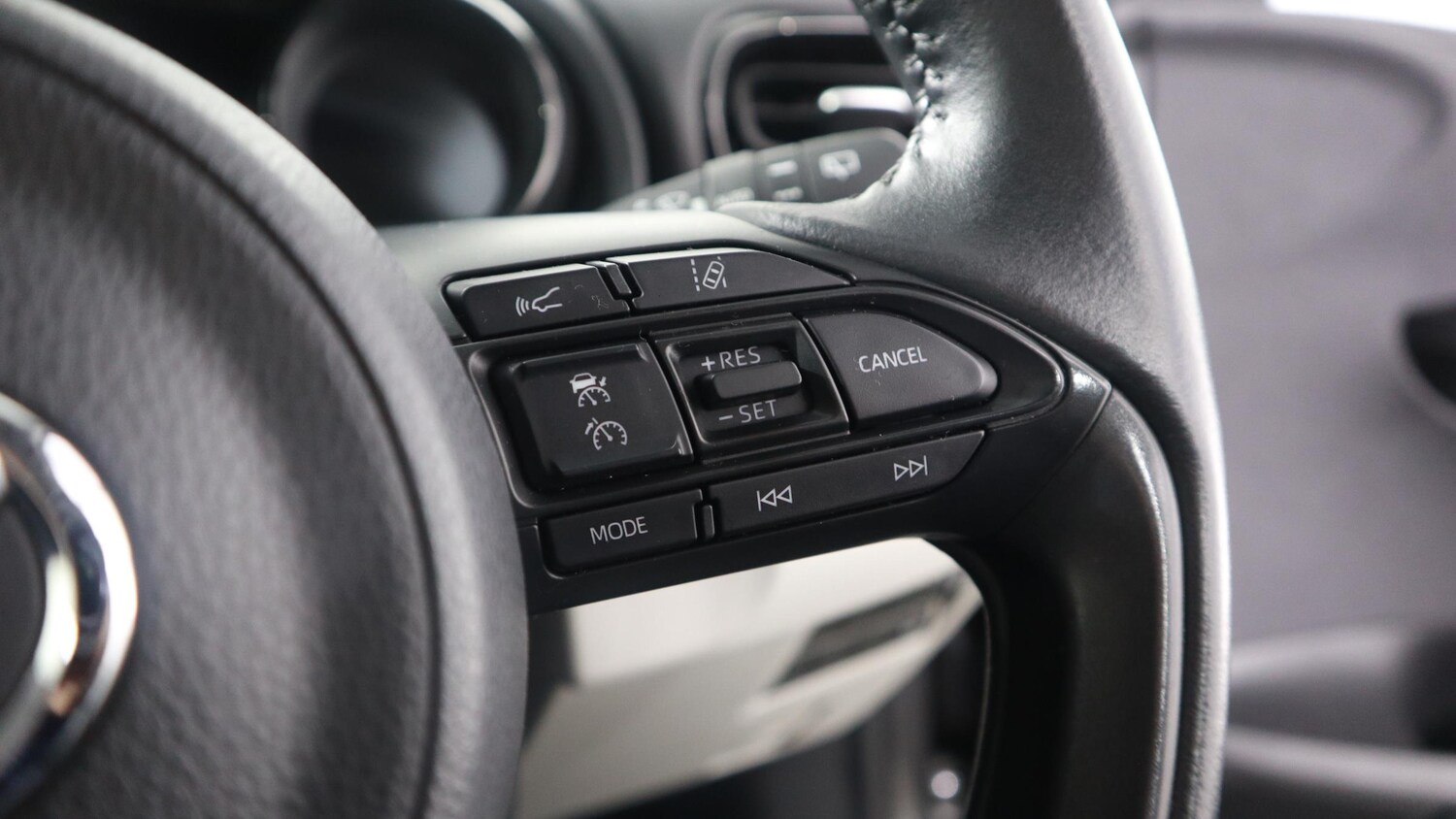 Used Toyota Yaris 2022 for sale - 76818420: Photo 27