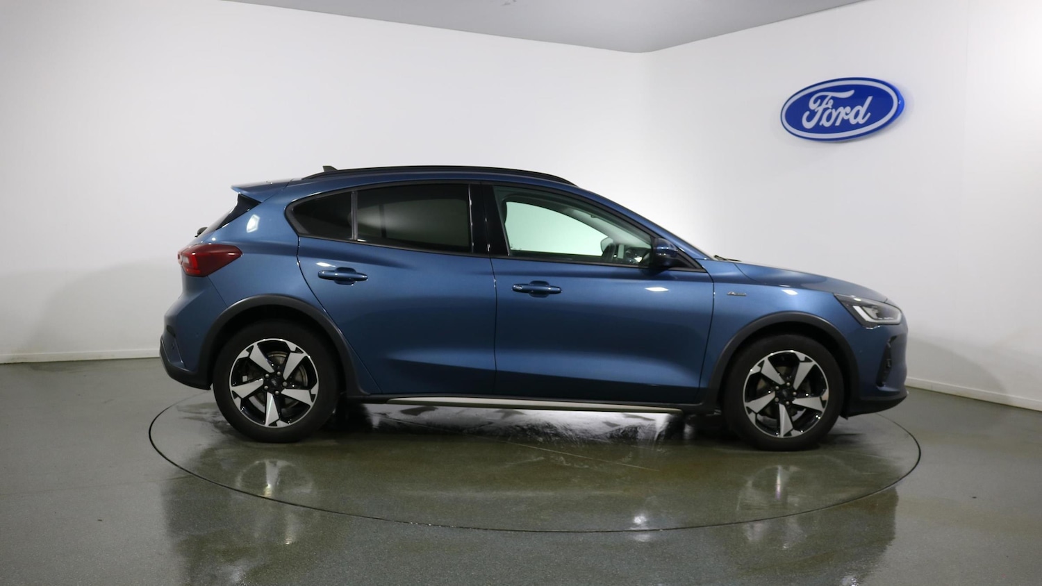 Used Ford Focus 2023 for sale - 76818352: Photo 10