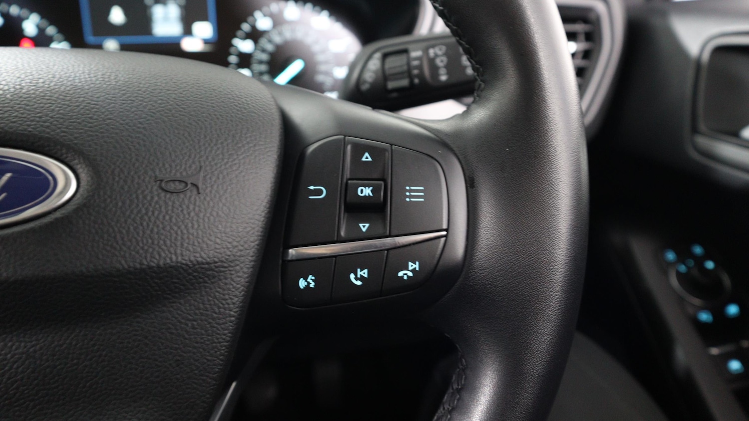 Used Ford Focus 2023 for sale - 76818352: Photo 29