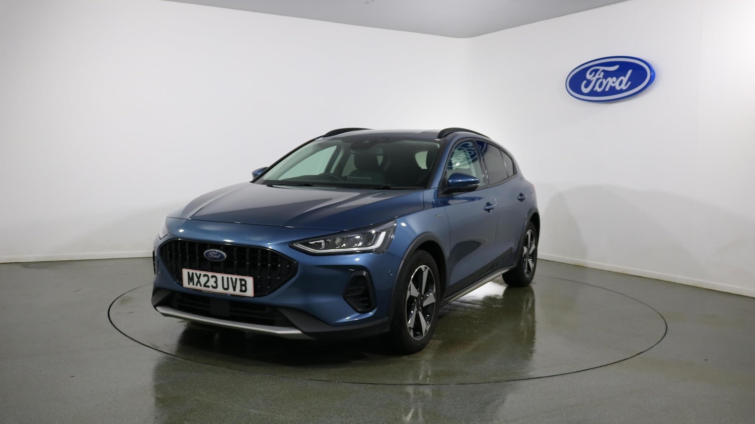 Used Ford Focus 2023 for sale - 76818352: Photo 3