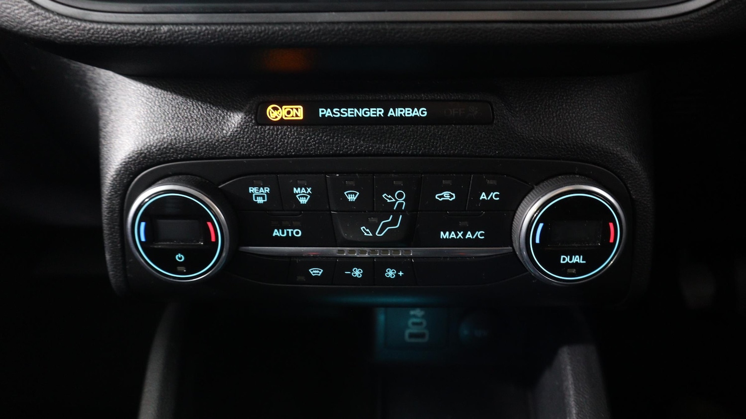 Used Ford Focus 2023 for sale - 76818352: Photo 34