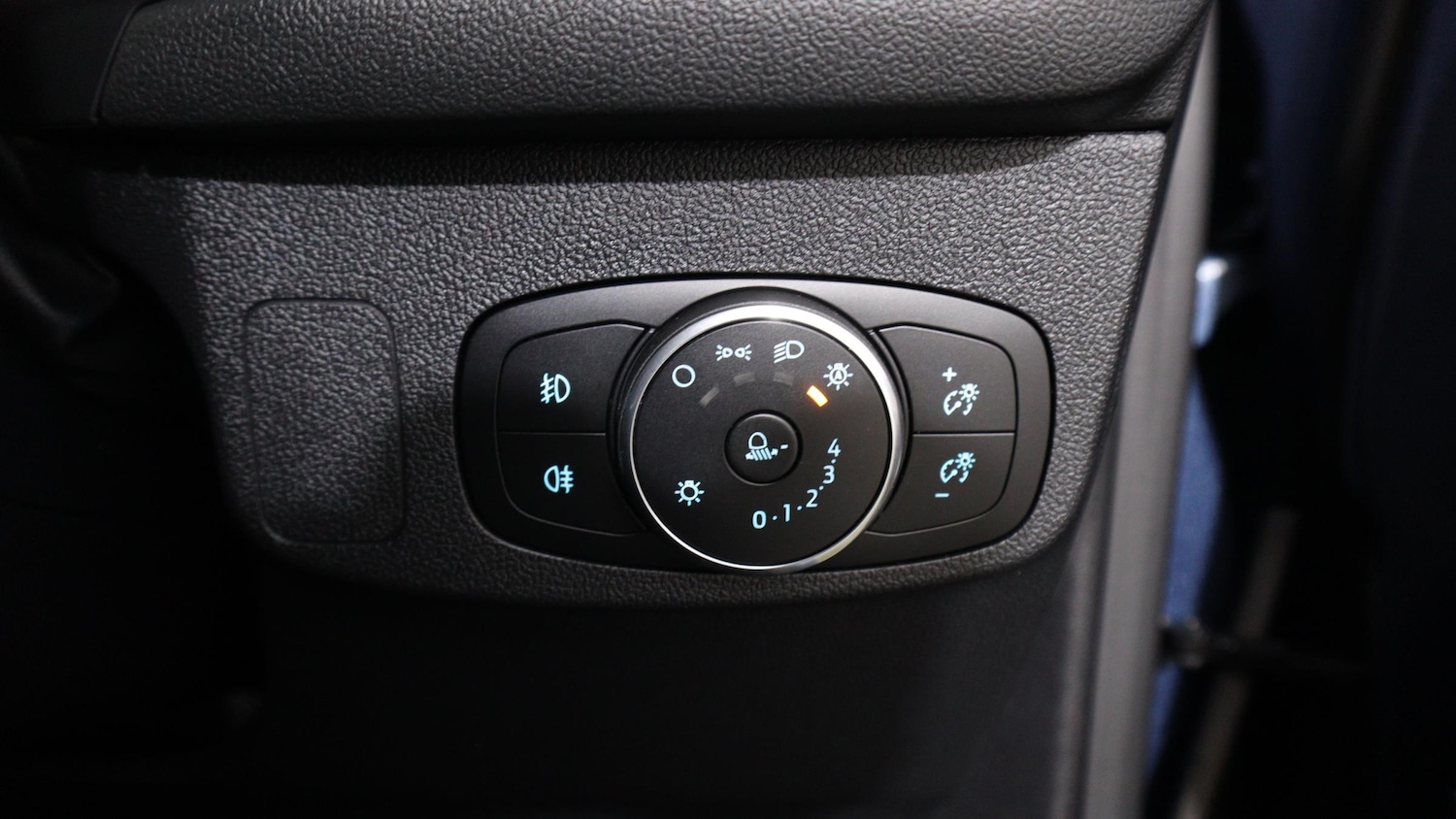 Used Ford Focus 2023 for sale - 76818352: Photo 38