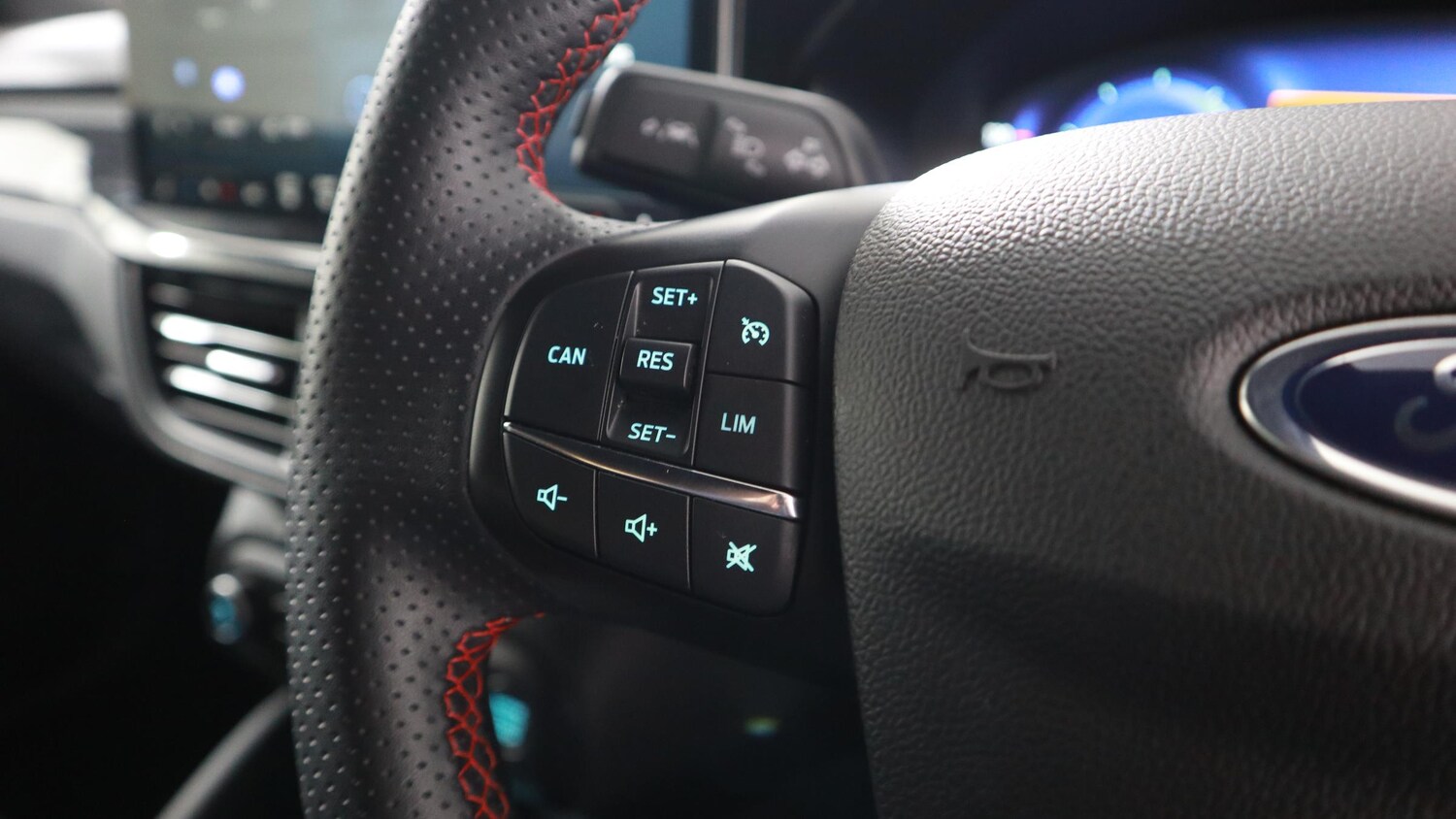 Used Ford Focus 2022 for sale - 76818389: Photo 27