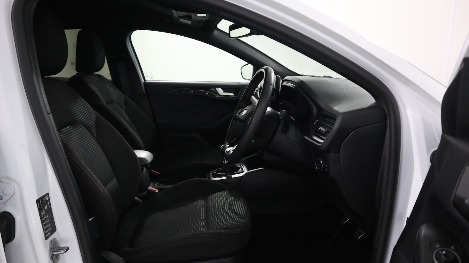 Used Ford Focus 2023 for sale - 76818377: Photo 20