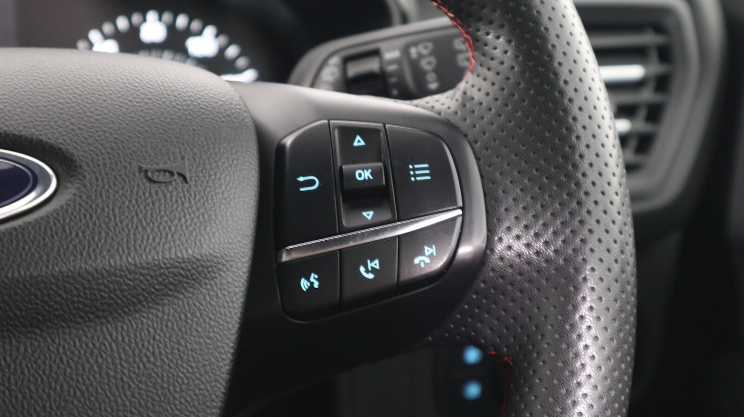 Used Ford Focus 2023 for sale - 76818377: Photo 28