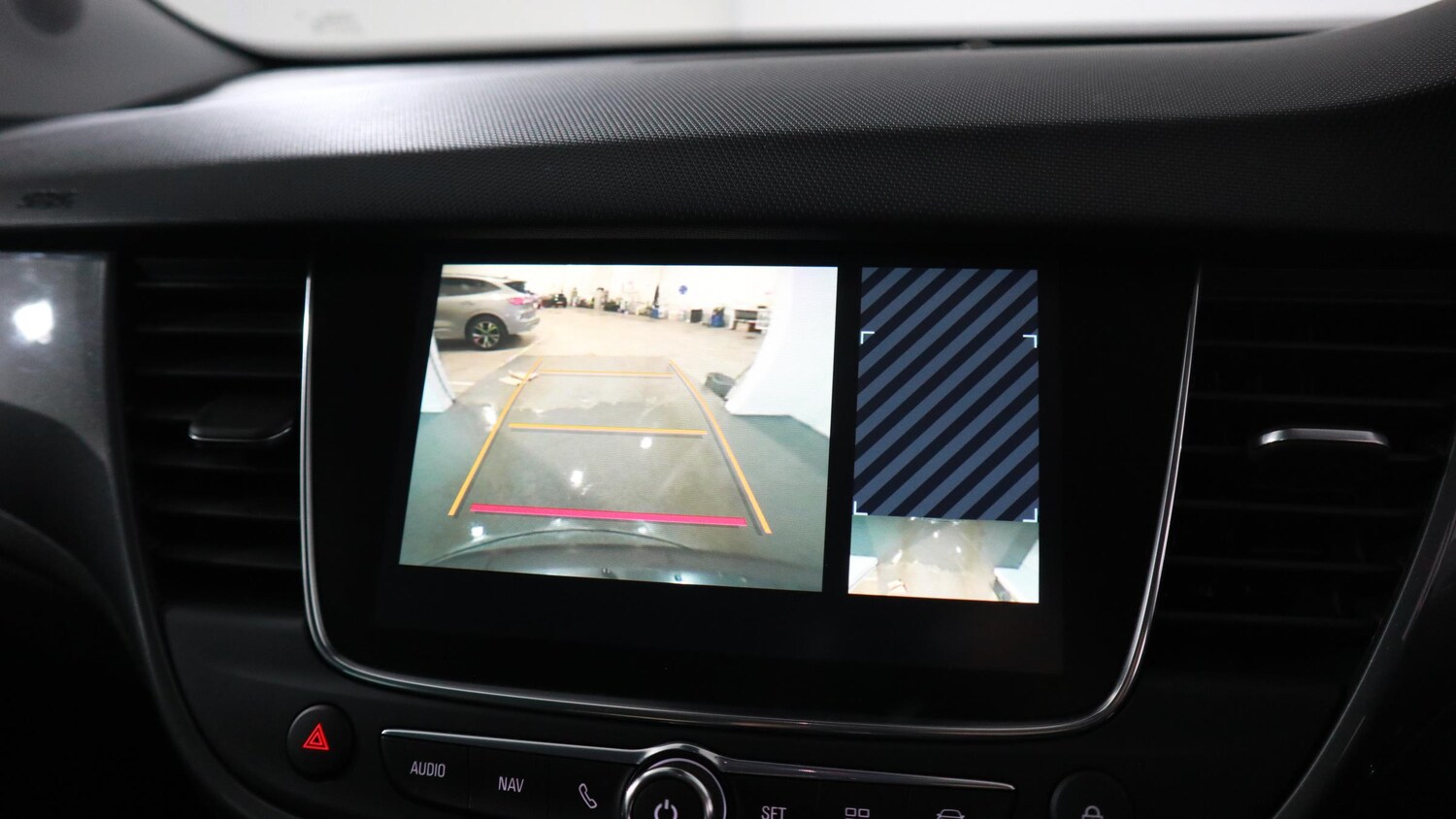 Used Vauxhall Crossland 2022 for sale - 77442520: Photo 32