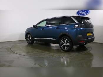 Used Peugeot 5008 2023 for sale - 79182045: Photo