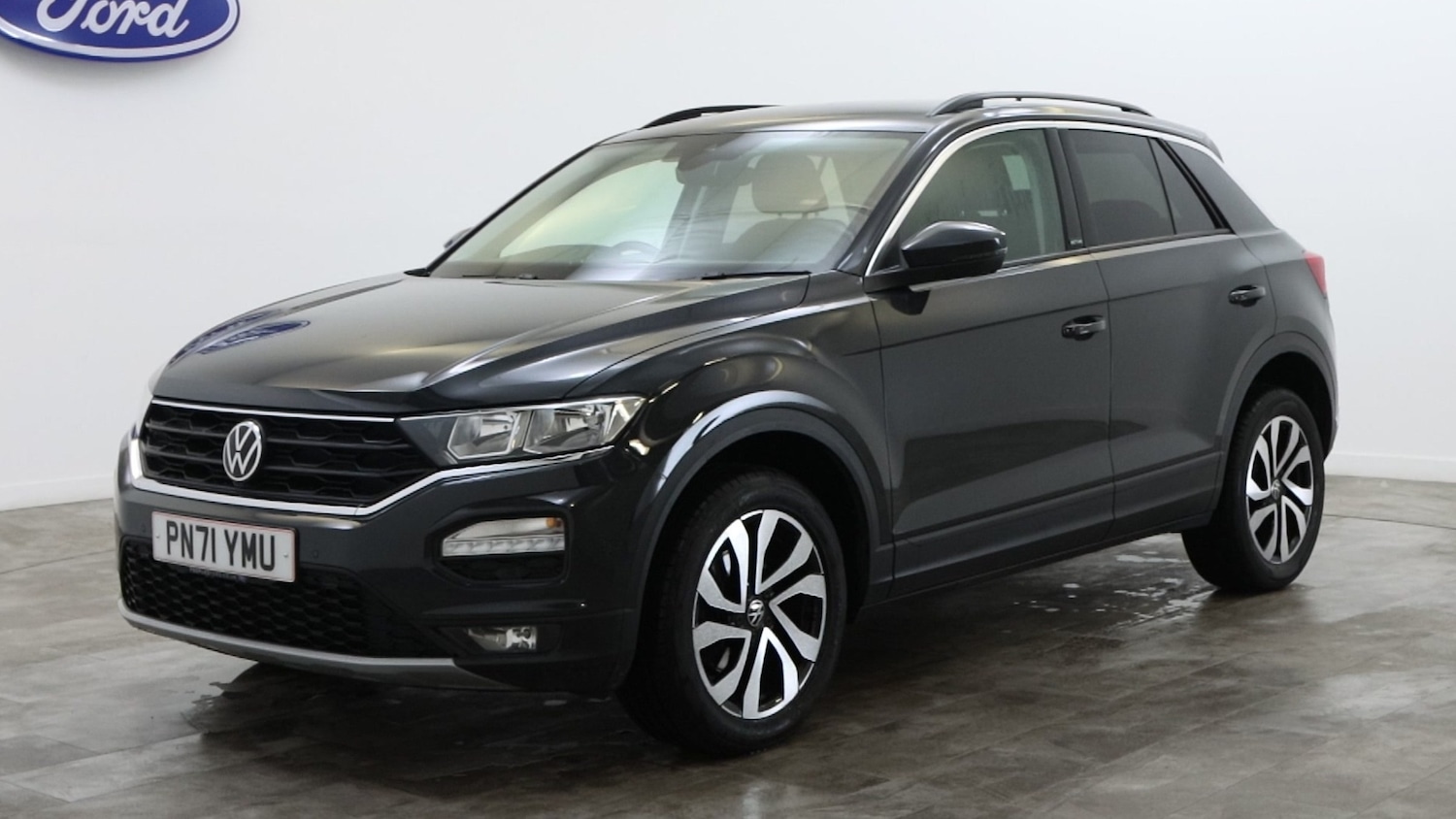 Used Volkswagen T-Roc 2021 for sale - 76818401: Photo 3