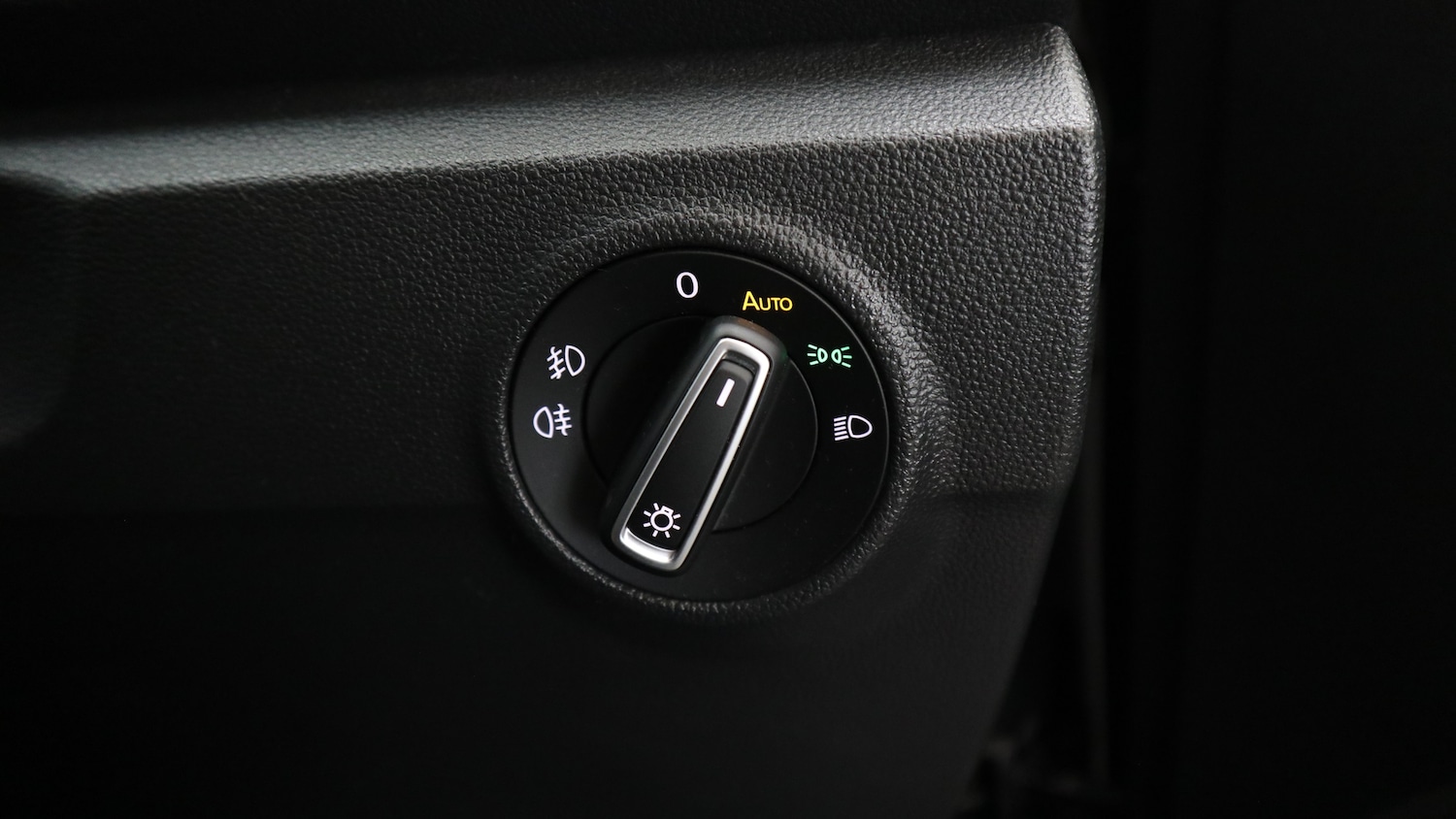 Used Volkswagen T-Roc 2021 for sale - 76818401: Photo 39