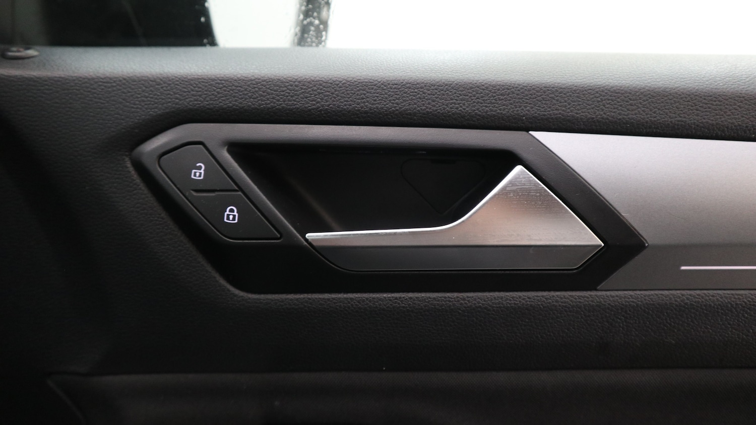 Used Volkswagen T-Roc 2021 for sale - 76818401: Photo 40