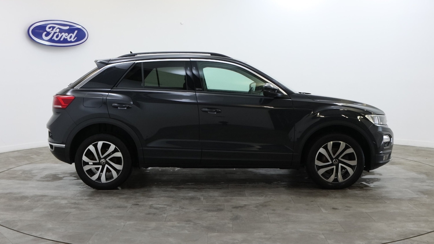 Used Volkswagen T-Roc 2021 for sale - 76818401: Photo 6
