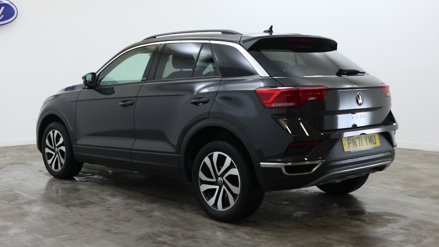 Used Volkswagen T-Roc 2021 for sale - 76818401: Photo 9
