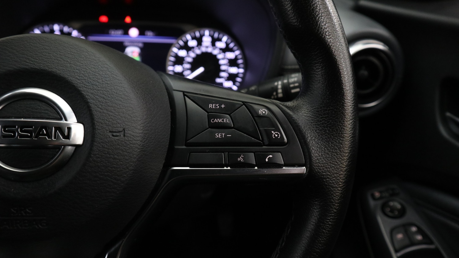 Used Nissan Juke 2022 for sale - 77111439: Photo 31