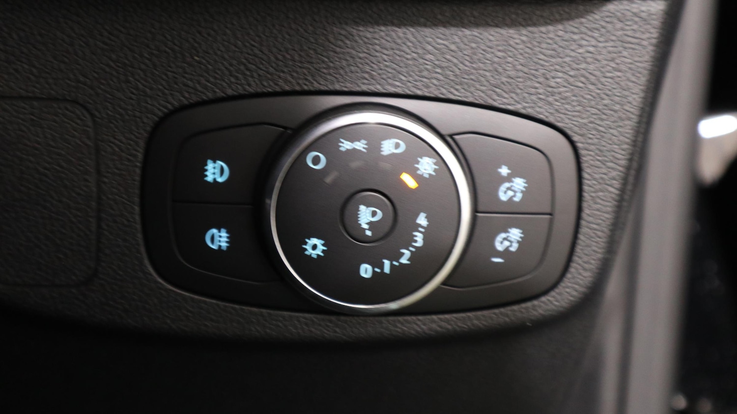 Used Ford Focus 2023 for sale - 77942110: Photo 37