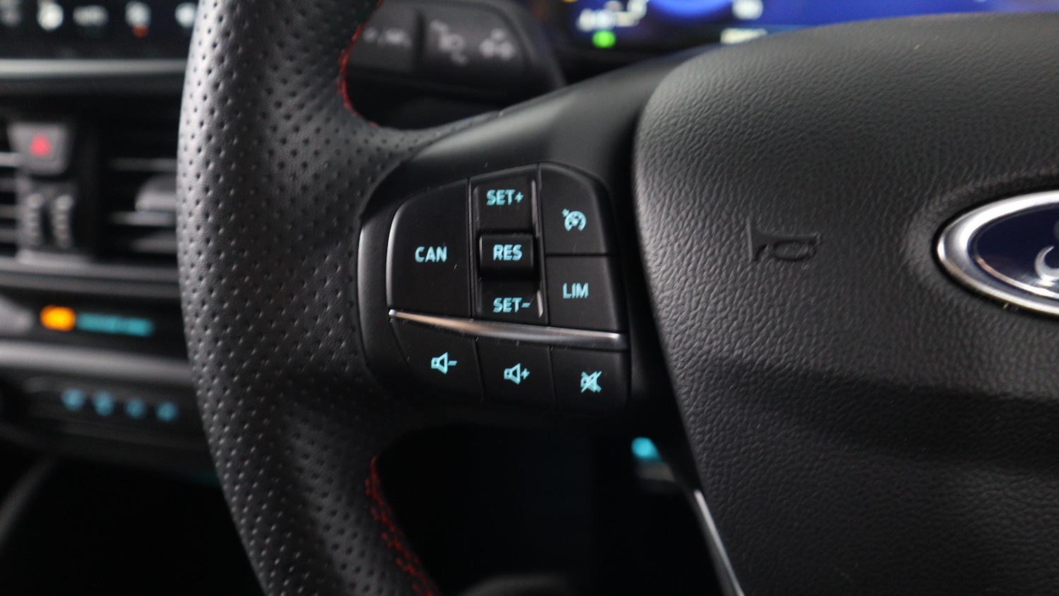 Used Ford Focus 2023 for sale - 76818371: Photo 28