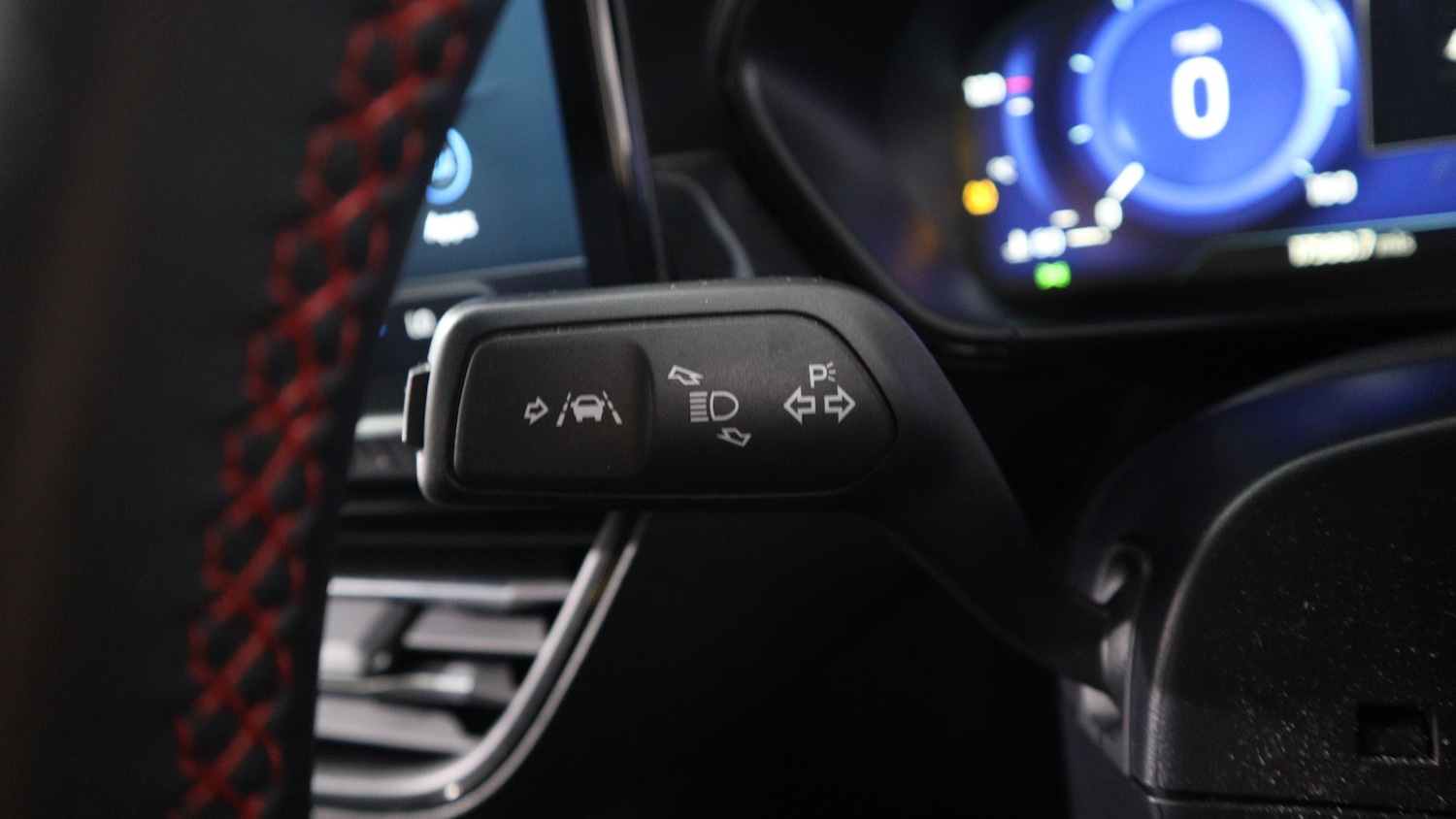 Used Ford Focus 2023 for sale - 76818371: Photo 30