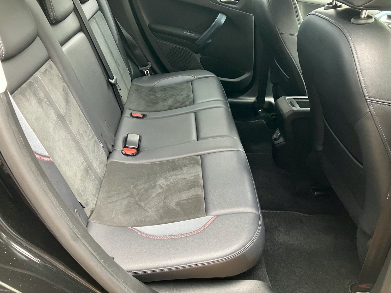 Used Peugeot 2008 2014 for sale - 76380288: Photo 14