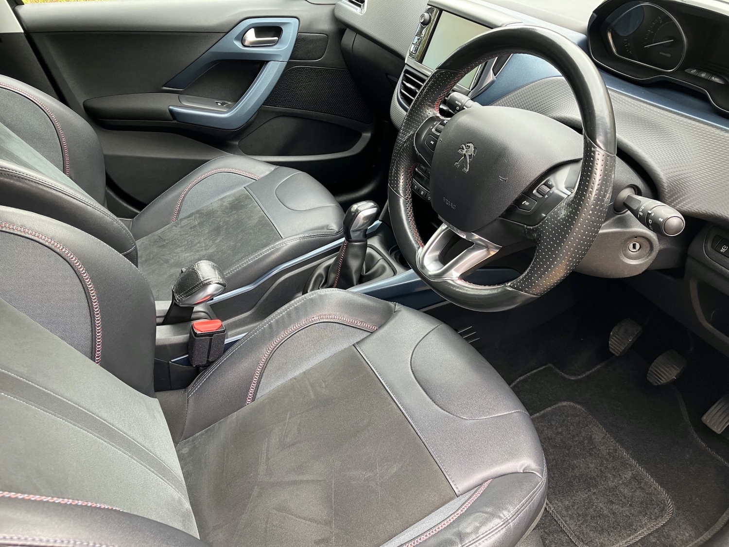 Used Peugeot 2008 2014 for sale - 76380288: Photo 28