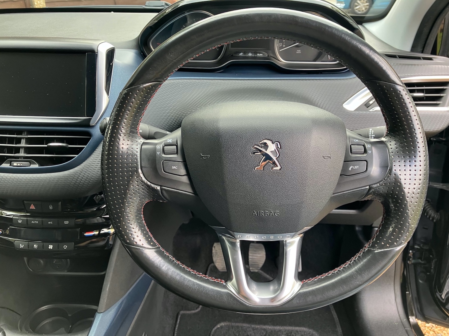 Used Peugeot 2008 2014 for sale - 76380288: Photo 38