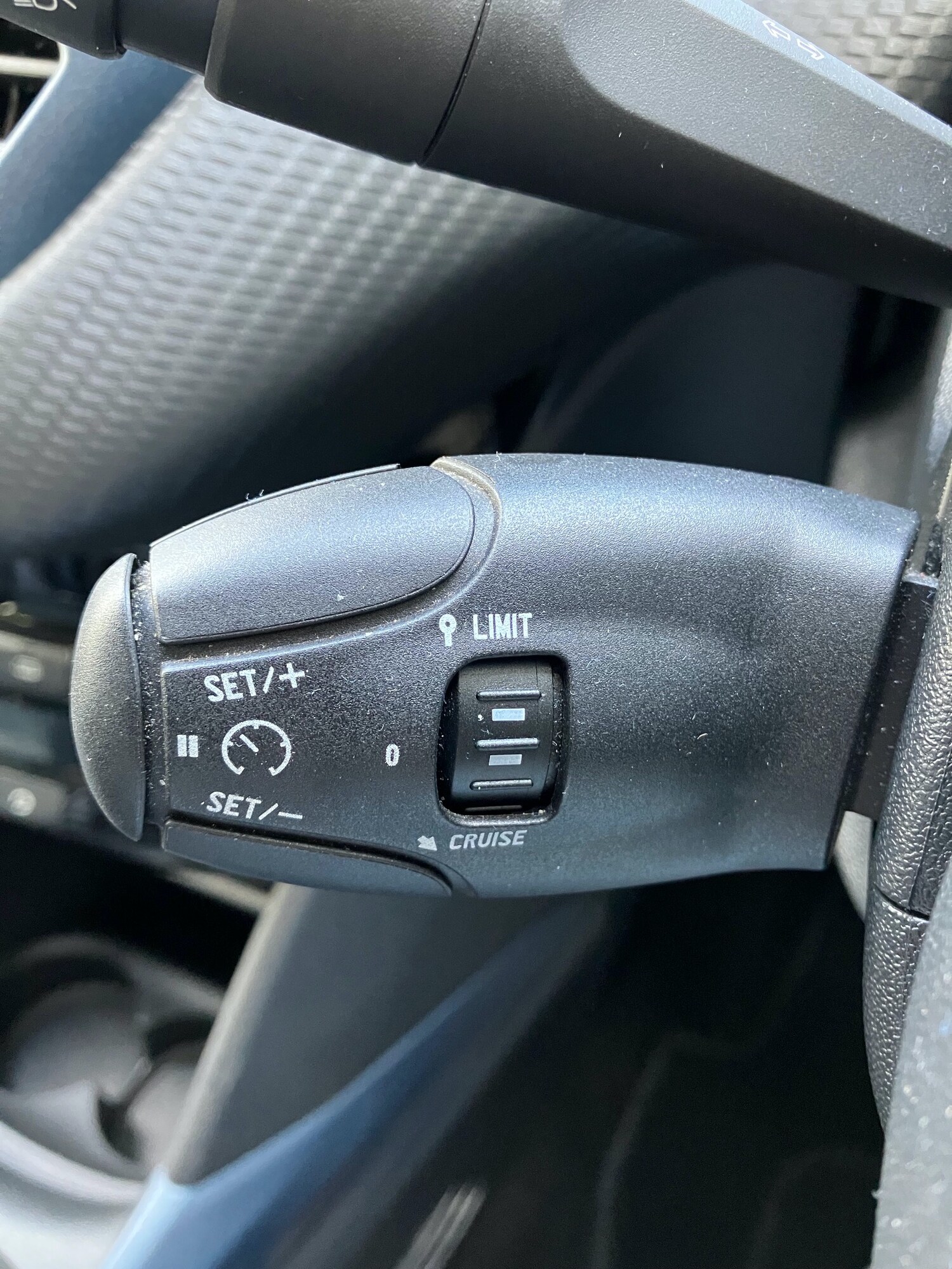 Used Peugeot 2008 2014 for sale - 76380288: Photo 43