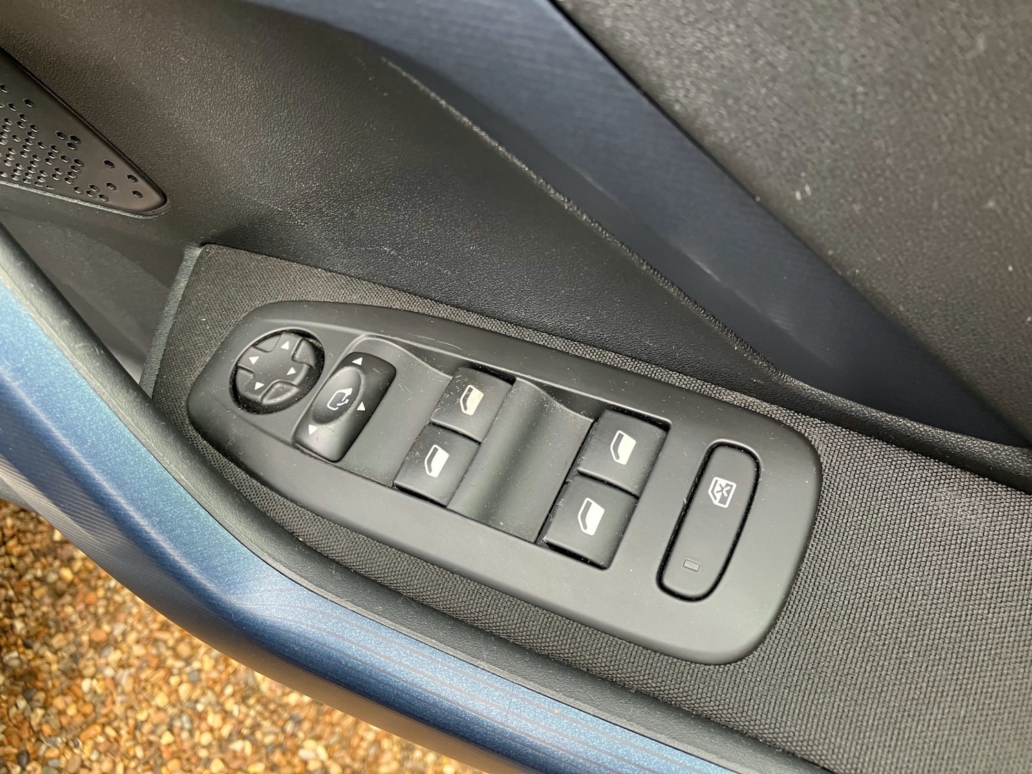 Used Peugeot 2008 2014 for sale - 76380288: Photo 56