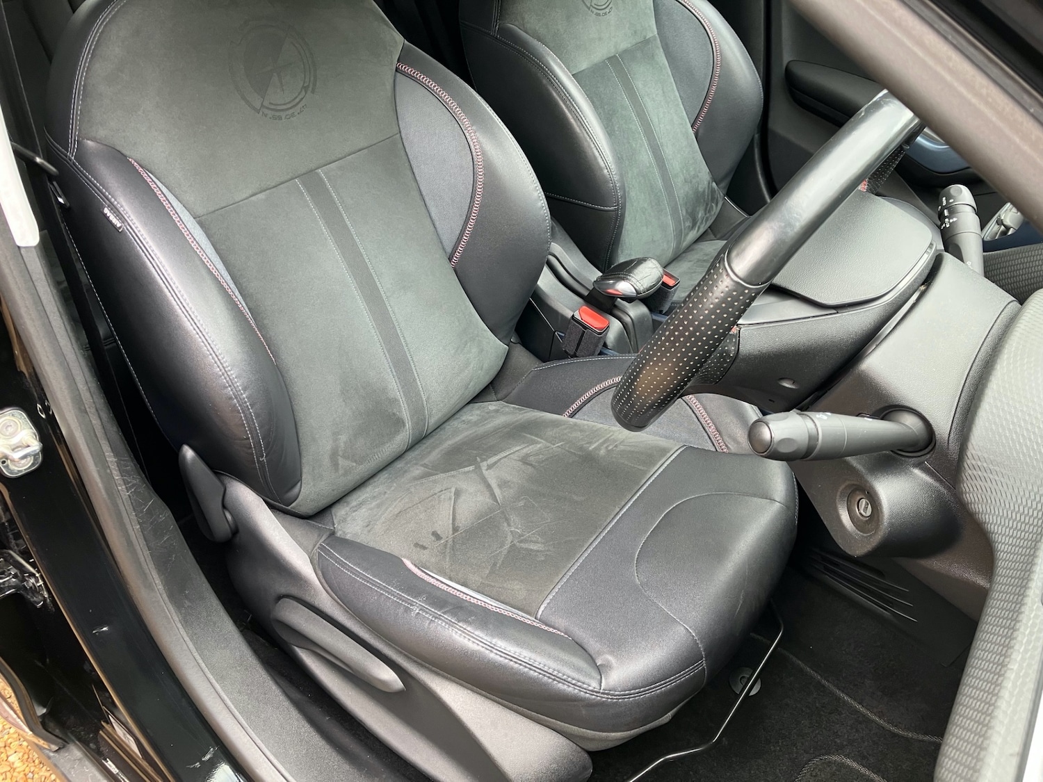 Used Peugeot 2008 2014 for sale - 76380288: Photo 8