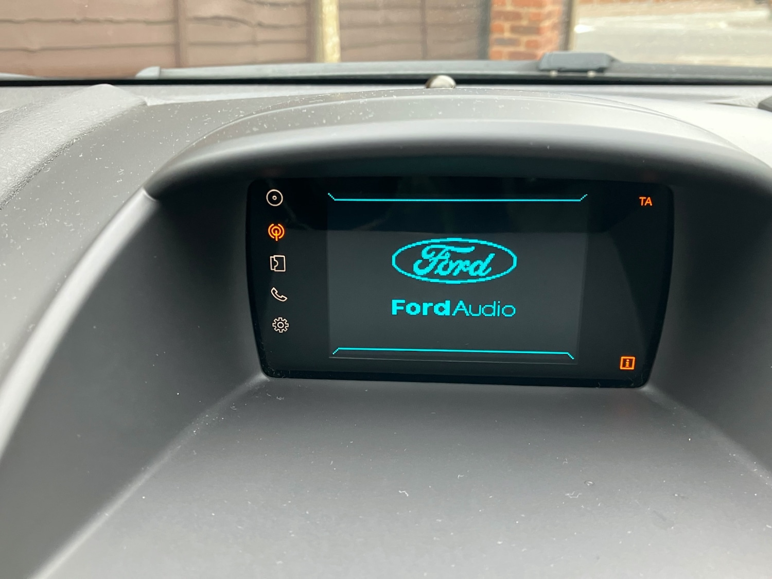 Used Ford Fiesta 2015 for sale - 76380247: Photo 21