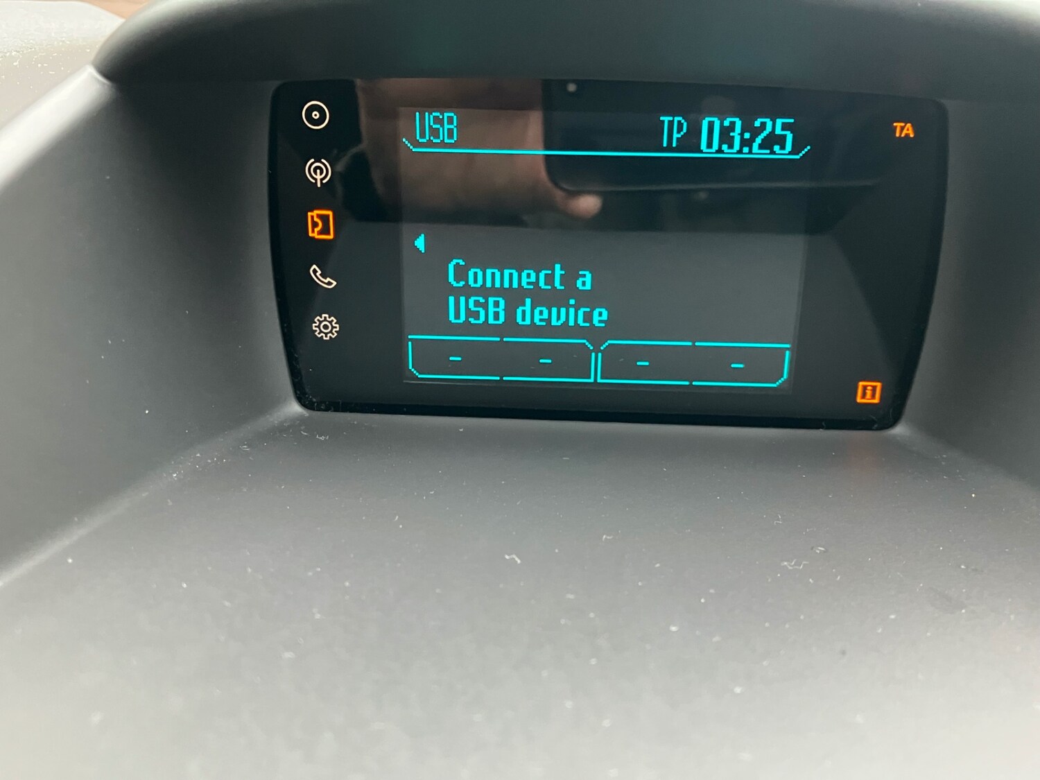 Used Ford Fiesta 2015 for sale - 76380247: Photo 27