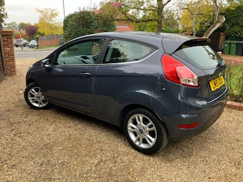 Used Ford Fiesta 2015 for sale - 76380247: Photo