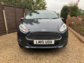 Used Ford Fiesta 2015 for sale - 76380247: Photo