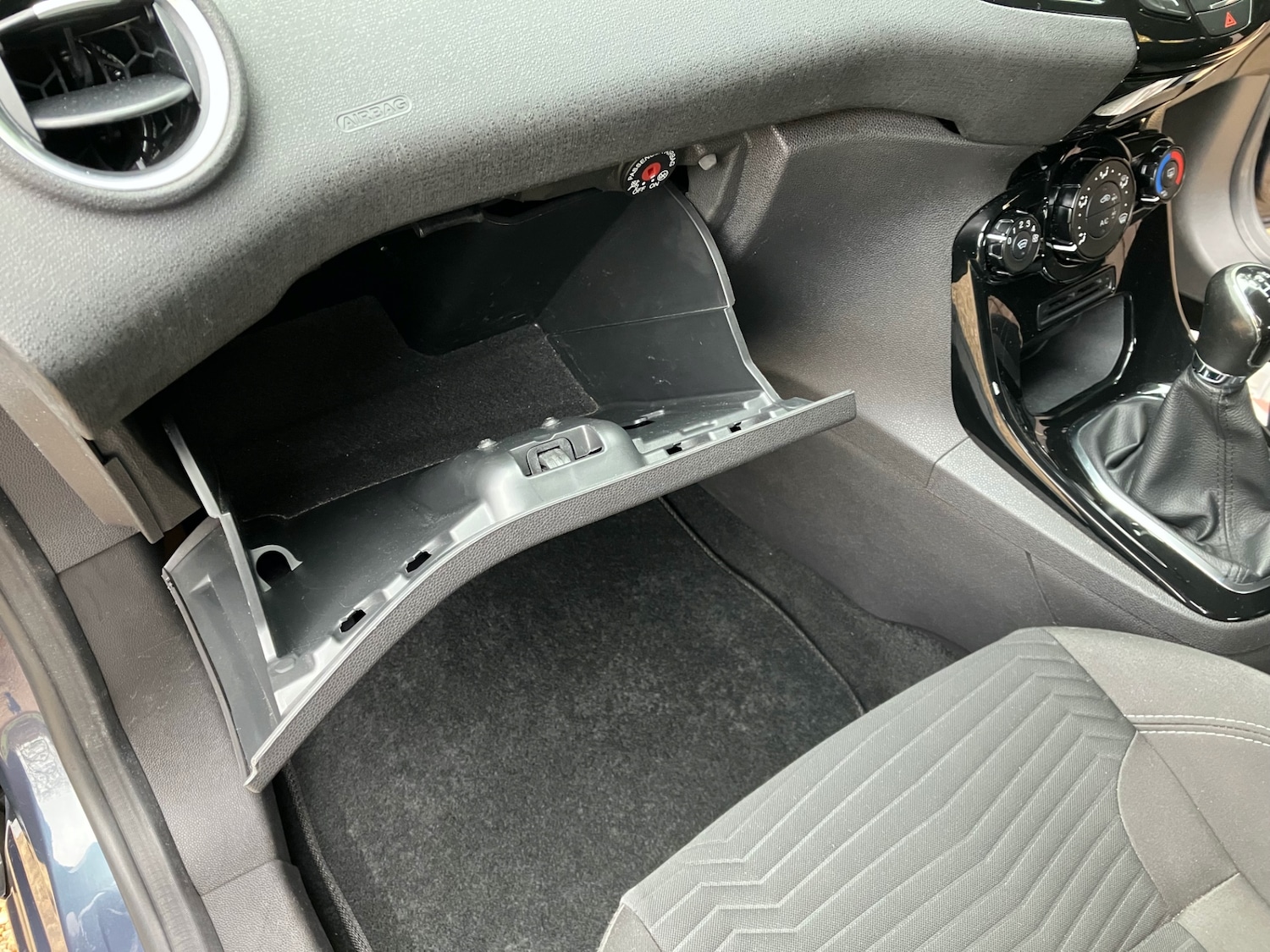 Used Ford Fiesta 2015 for sale - 76380247: Photo 59