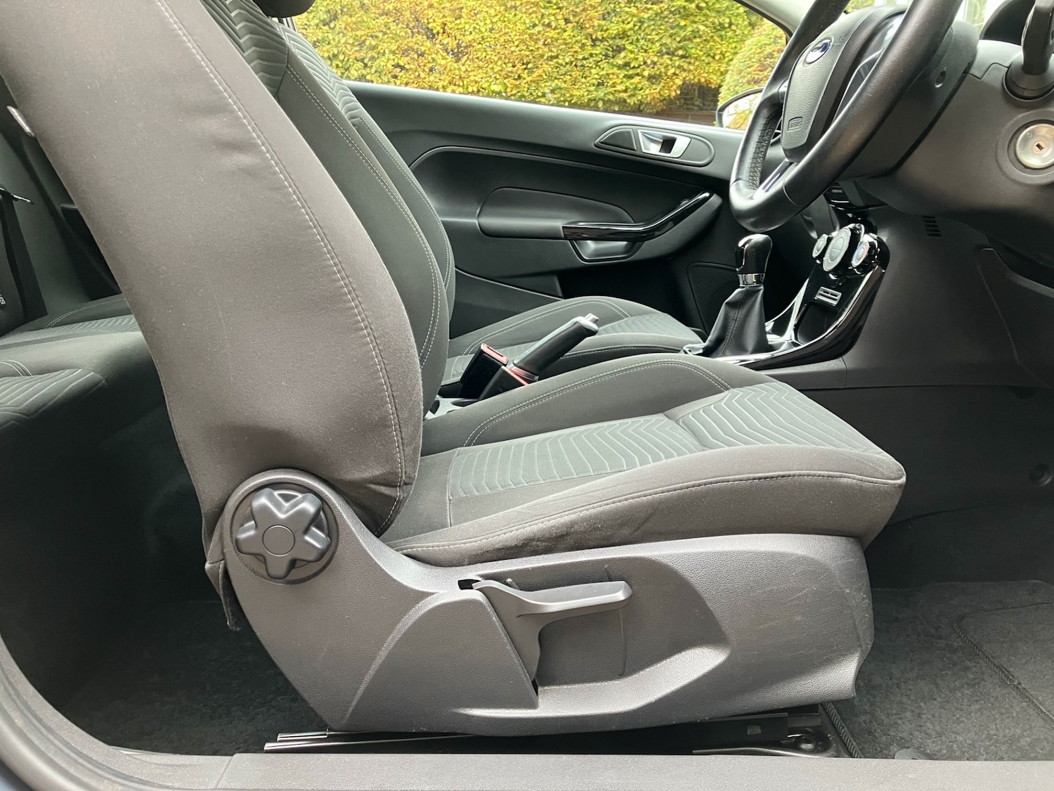 Used Ford Fiesta 2015 for sale - 76380247: Photo 7