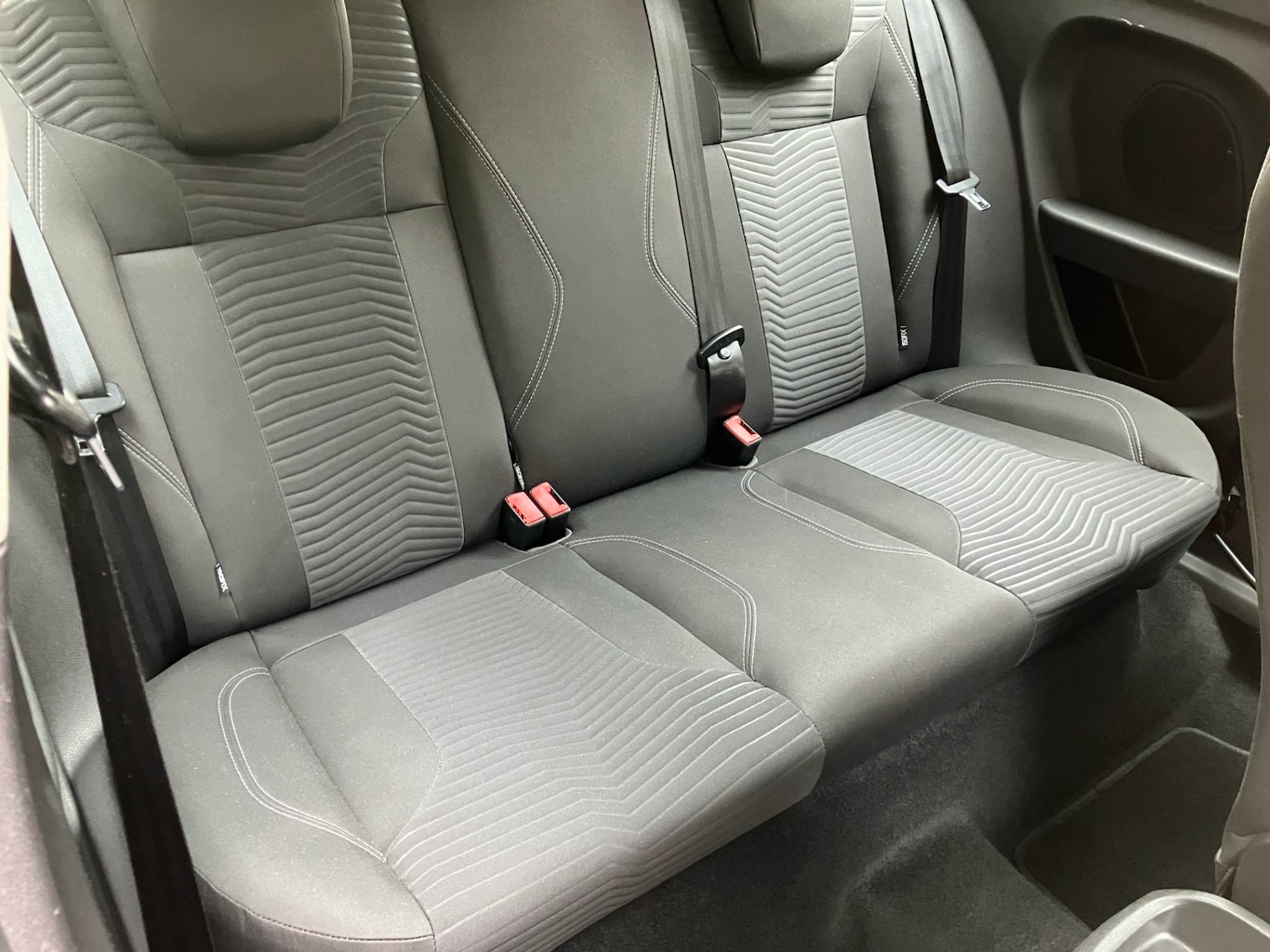 Used Ford Fiesta 2015 for sale - 76380247: Photo 9