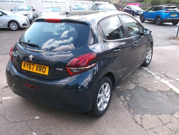 Used Peugeot 208 2017 for sale - 79340537: Photo