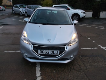 2012 (62) - 1.2 VTi Active 5dr