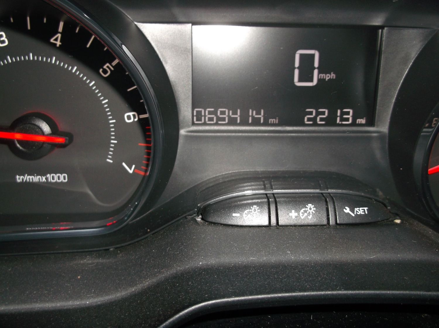 Used Peugeot 208 2012 for sale - 77220300: Photo 8